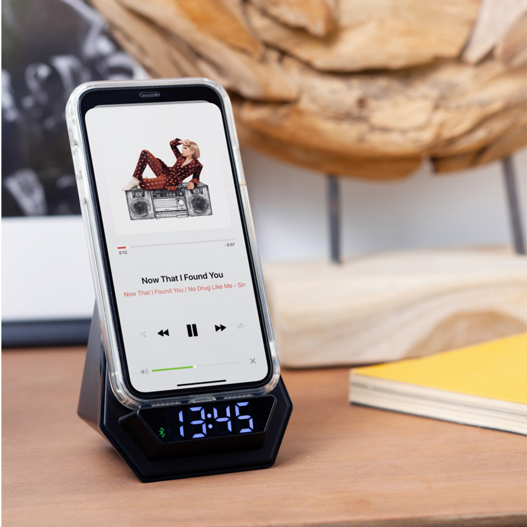 4240 Wireless Şarj & Hoparlör & Dijital Saat - Görsel 2